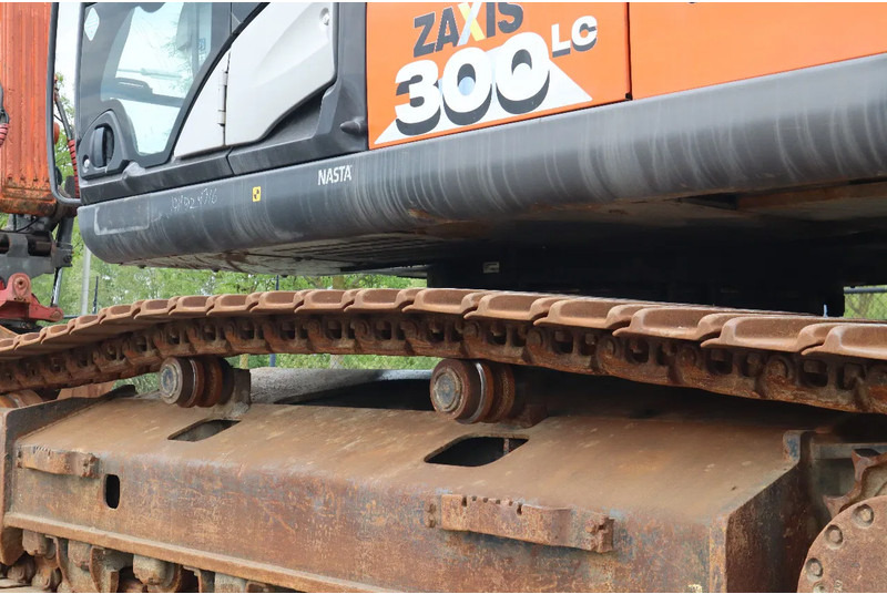 Crawler excavator Hitachi ZX300 LC-6 | ROTOTILT | BUCKET | GPS: picture 9
