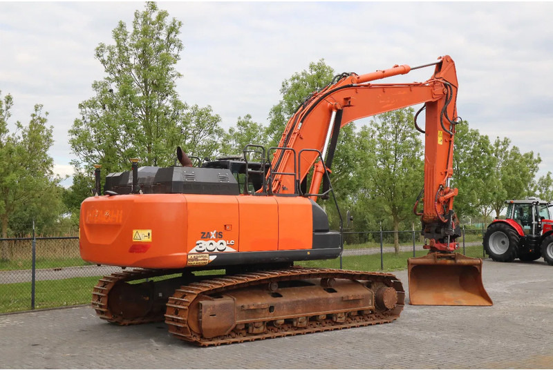 Crawler excavator Hitachi ZX300 LC-6 | ROTOTILT | BUCKET | GPS: picture 6
