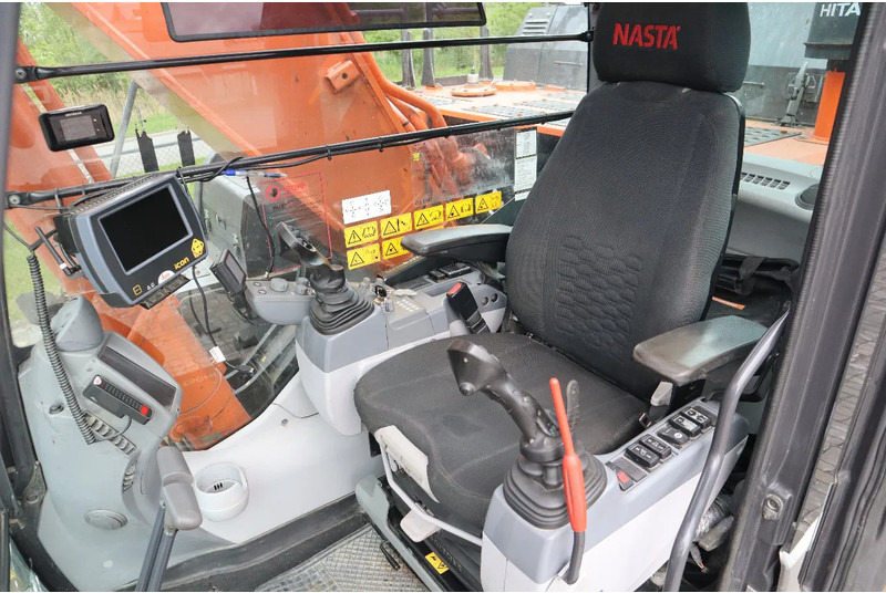 Crawler excavator Hitachi ZX300 LC-6 | ROTOTILT | BUCKET | GPS: picture 16