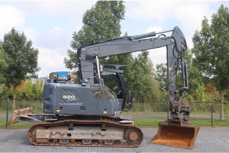 Liebherr R920 K LC COMPACT | BLADE | ROTOTILT | OILQUICK | MAGNET - Crawler excavator: picture 4 Liebherr R920 K LC COMPACT | BLADE | ROTOTILT | OILQUICK | MAGNET - Crawler excavator: picture 4