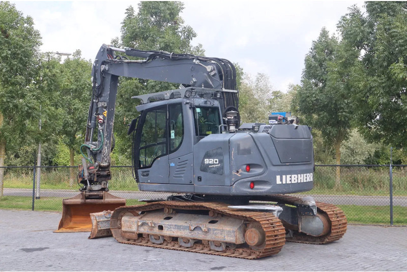 Liebherr R920 K LC COMPACT | BLADE | ROTOTILT | OILQUICK | MAGNET - Crawler excavator: picture 3 Liebherr R920 K LC COMPACT | BLADE | ROTOTILT | OILQUICK | MAGNET - Crawler excavator: picture 3