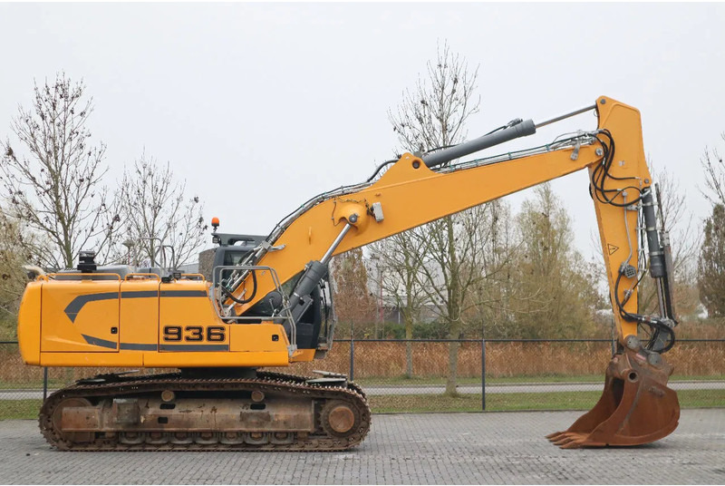 Liebherr R936 NLC | STRAIGHT BOOM | MAGNET GEN | OILQUICK - Crawler excavator: picture 4 Liebherr R936 NLC | STRAIGHT BOOM | MAGNET GEN | OILQUICK - Crawler excavator: picture 4