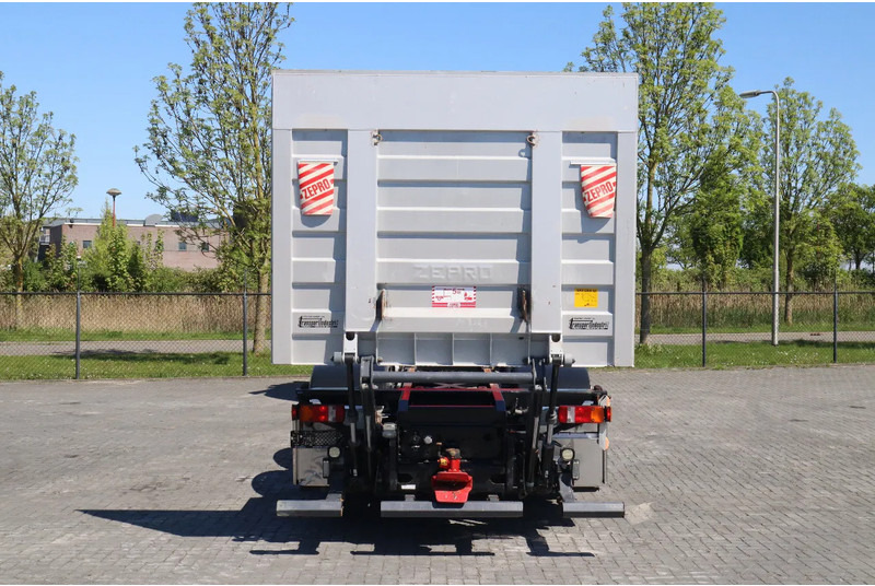 MAN TGS 26.360 | 6X2 | BDF | ONLY 80.000 KM! | EURO 5 - Container transporter/ Swap body truck: picture 5 MAN TGS 26.360 | 6X2 | BDF | ONLY 80.000 KM! | EURO 5 - Container transporter/ Swap body truck: picture 5