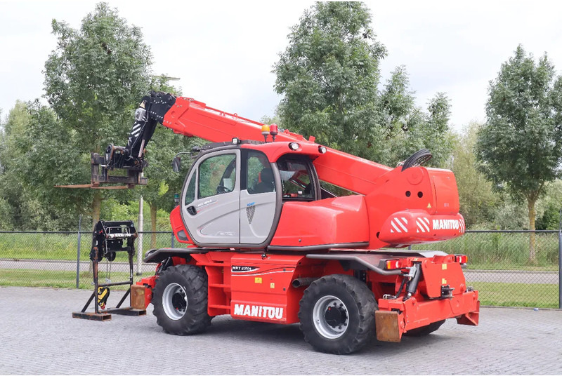 Manitou MRT 2150 + S2 | REMOTE | FORKS | 3-TON WINCH - Loader: picture 3 Manitou MRT 2150 + S2 | REMOTE | FORKS | 3-TON WINCH - Loader: picture 3