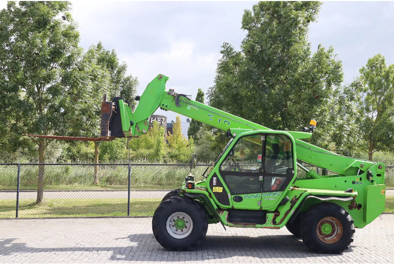 Merlo P72.10 | HYDR FORKS | 7.2 TON | 10 METER - Telescopic handler: picture 1 Merlo P72.10 | HYDR FORKS | 7.2 TON | 10 METER - Telescopic handler: picture 1