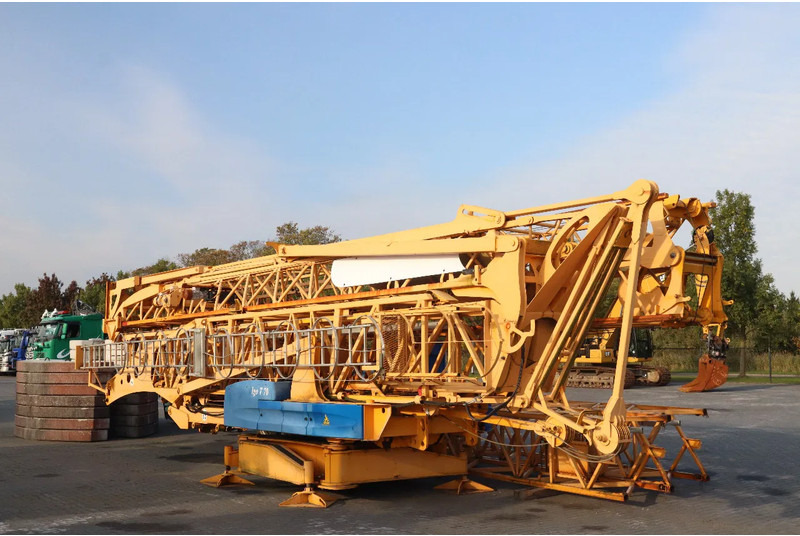 Potain IGO T70A | T 70 A | SCHOOL USE | TRANSPORT AXLES - Tower crane: picture 1 Potain IGO T70A | T 70 A | SCHOOL USE | TRANSPORT AXLES - Tower crane: picture 1