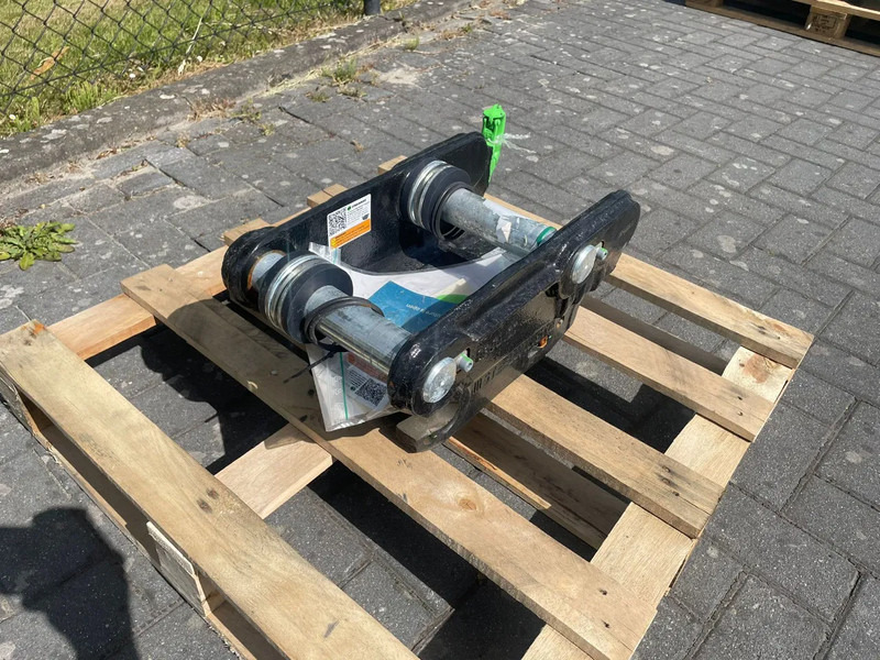 STEELWRIST QC S40 FPL | QUICK COUPLER | 2 - 6 TON | NEW / UNUSED - Demolition shears for Construction machinery: picture 3 STEELWRIST QC S40 FPL | QUICK COUPLER | 2 - 6 TON | NEW / UNUSED - Demolition shears for Construction machinery: picture 3