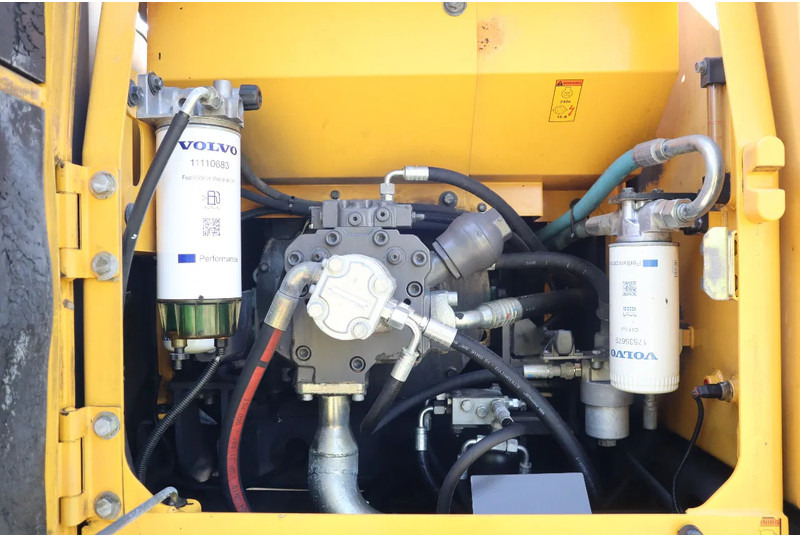 Volvo EW160C | EW 160 C | LIFT CAB | DOZERBLADE | QUICK COUPLER leasing Volvo EW160C | EW 160 C | LIFT CAB | DOZERBLADE | QUICK COUPLER: picture 14 Volvo EW160C | EW 160 C | LIFT CAB | DOZERBLADE | QUICK COUPLER leasing Volvo EW160C | EW 160 C | LIFT CAB | DOZERBLADE | QUICK COUPLER: picture 14