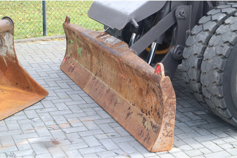 Wheel excavator Volvo EWR 150 E | ROTOTILT | BUCKET | TRAILER HYDR: picture 8