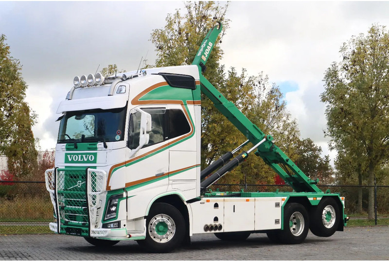 Volvo FH 16.750 | 6X2*4 | RETARDER | STEERING AXLE | JOAB HOOK | EURO 6 - Hook lift truck: picture 1 Volvo FH 16.750 | 6X2*4 | RETARDER | STEERING AXLE | JOAB HOOK | EURO 6 - Hook lift truck: picture 1