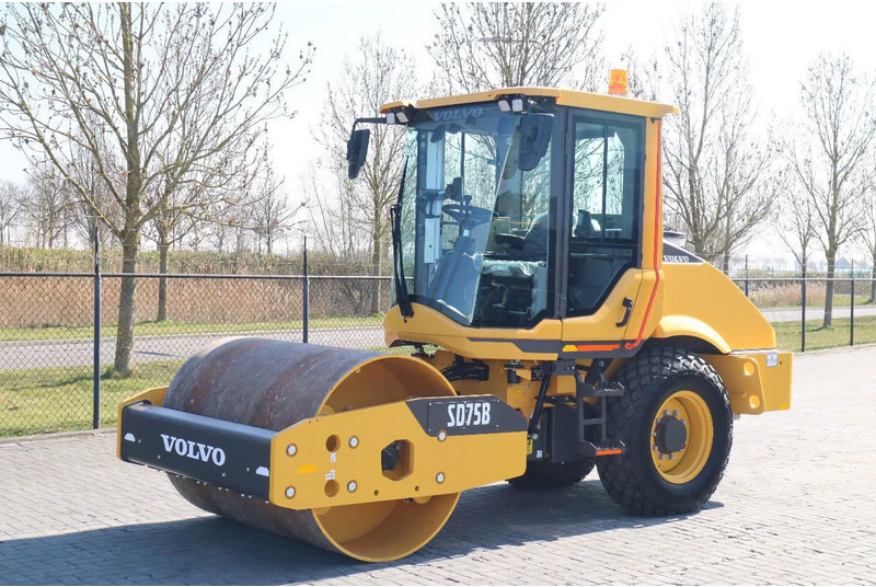 Volvo SD75B | SD 75 B | NEW / UNUSED | 1 YEAR WARRANTY - Combination roller: picture 2 Volvo SD75B | SD 75 B | NEW / UNUSED | 1 YEAR WARRANTY - Combination roller: picture 2