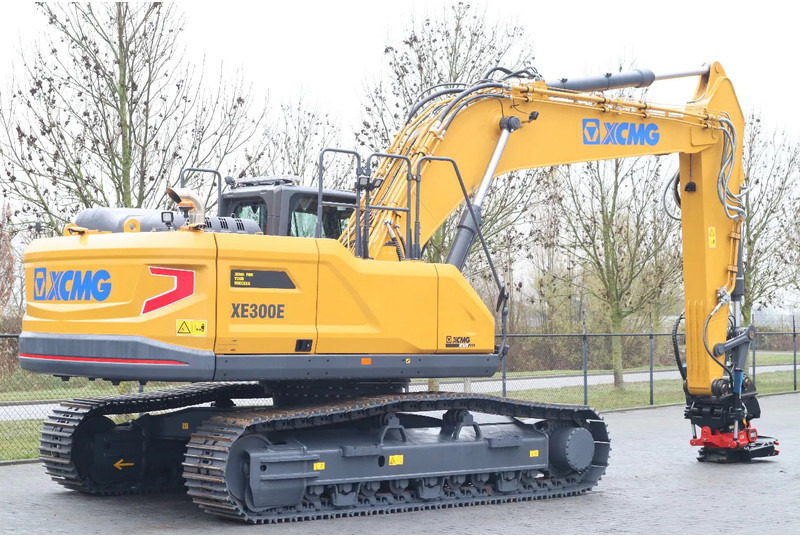 Crawler excavator XCMG XE300E | ROTOTILT R8 | CE | CUMMINS STAGE V | FULL OPTION: picture 6 Crawler excavator XCMG XE300E | ROTOTILT R8 | CE | CUMMINS STAGE V | FULL OPTION: picture 6