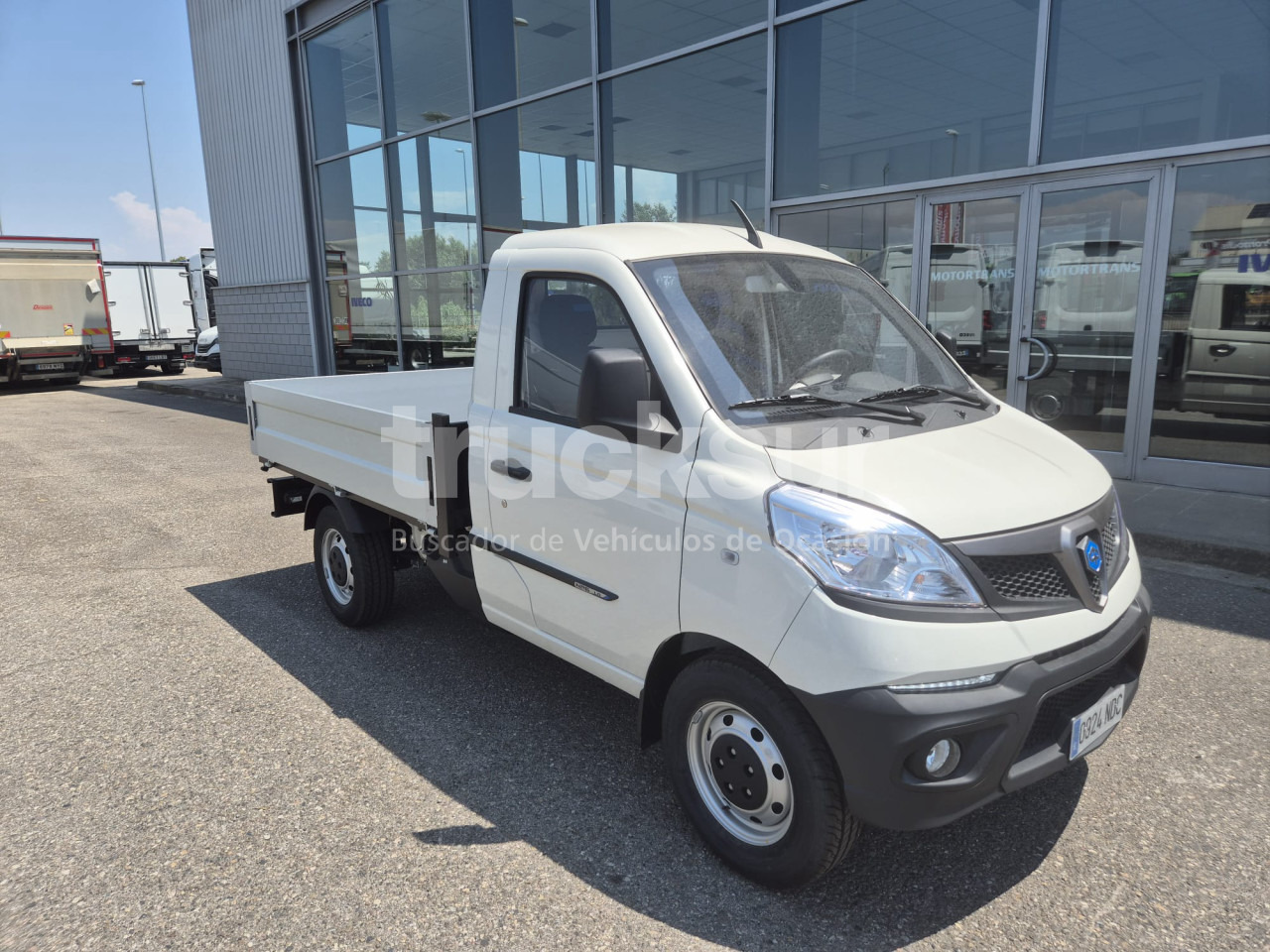 IVECO PIAGGIO PORTER 1.5I LONG RANGE - Flatbed van: picture 1 IVECO PIAGGIO PORTER 1.5I LONG RANGE - Flatbed van: picture 1