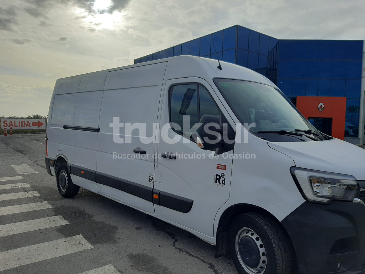 RENAULT 130.35 L3H2 - Box van: picture 2 RENAULT 130.35 L3H2 - Box van: picture 2