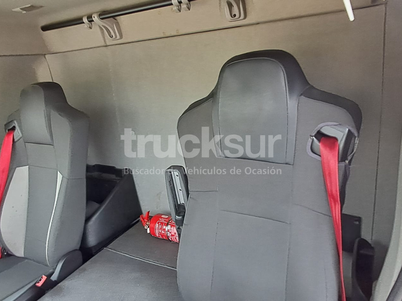 Box truck RENAULT D12.240: picture 11