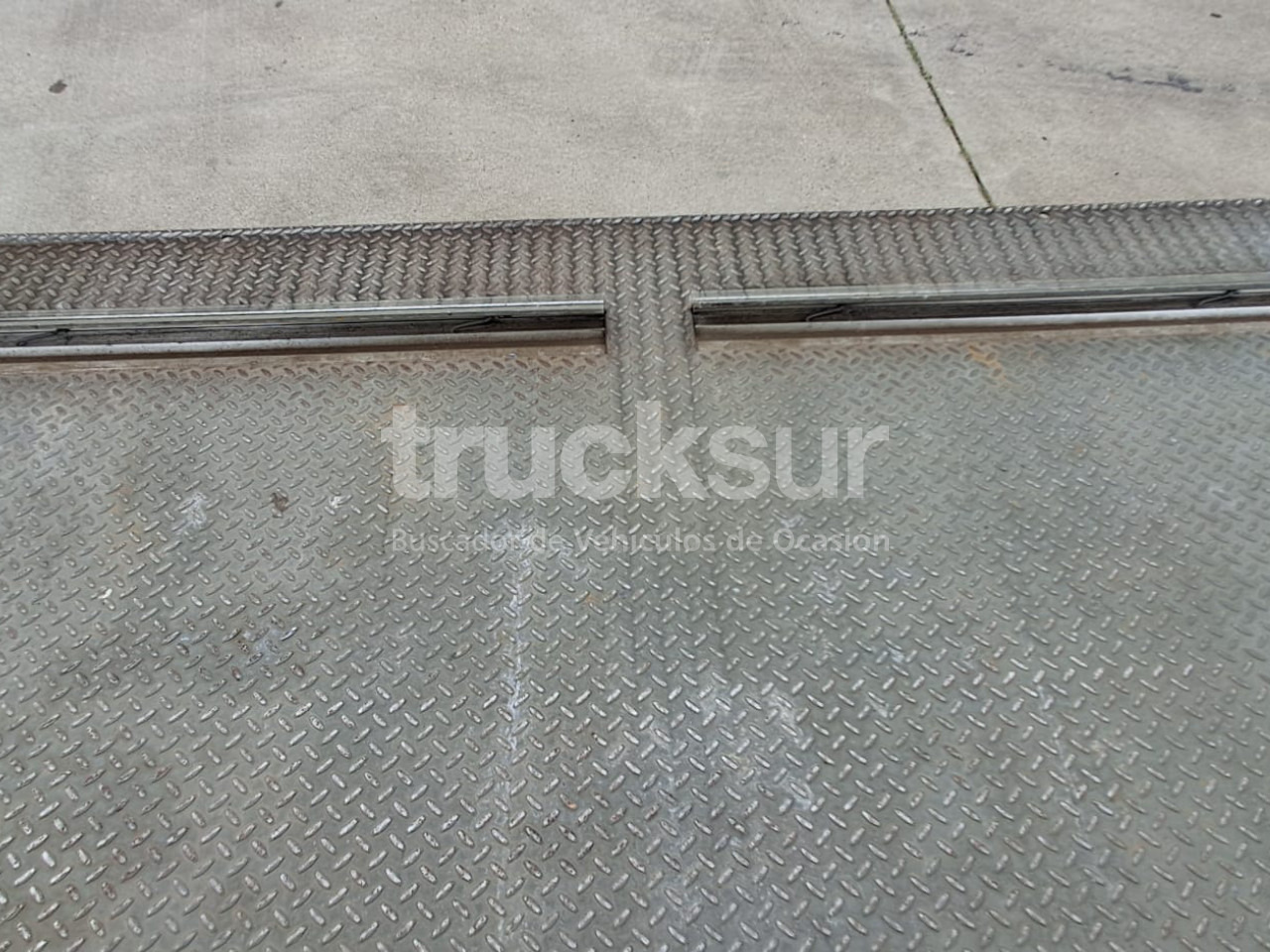 Box truck RENAULT D12.240: picture 29