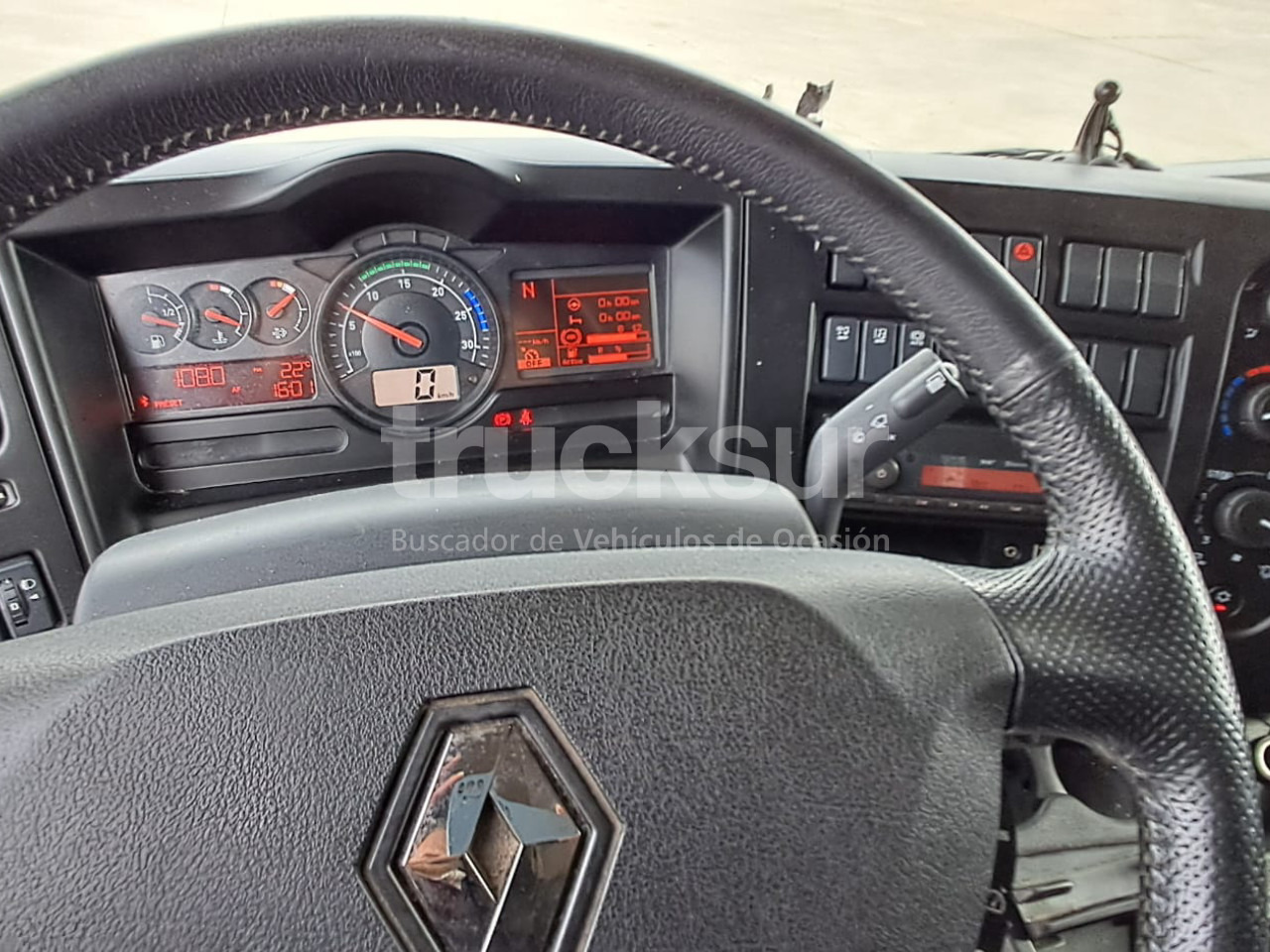 Box truck RENAULT D12.240: picture 13