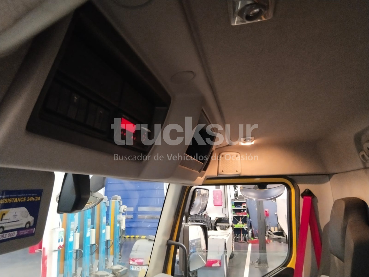 Box truck RENAULT D280.18: picture 30 Box truck RENAULT D280.18: picture 30