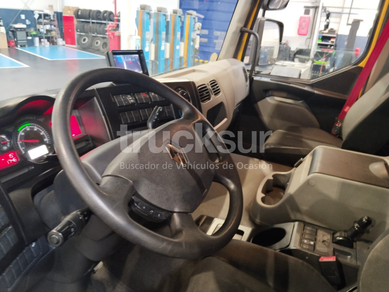 Box truck RENAULT D280.18: picture 27 Box truck RENAULT D280.18: picture 27