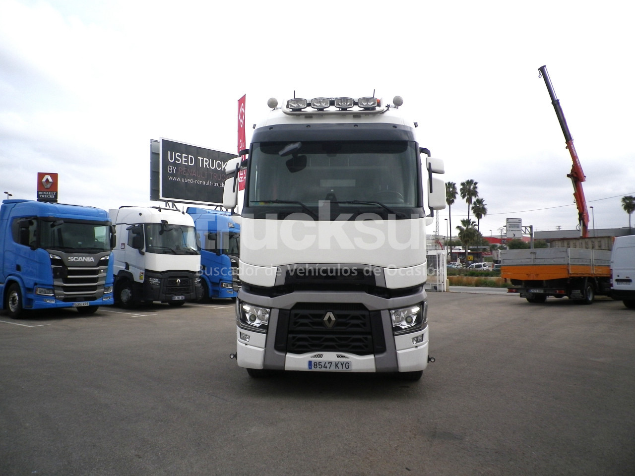 RENAULT T520 HIGH SLEEPER CAB - Tractor unit: picture 3 RENAULT T520 HIGH SLEEPER CAB - Tractor unit: picture 3