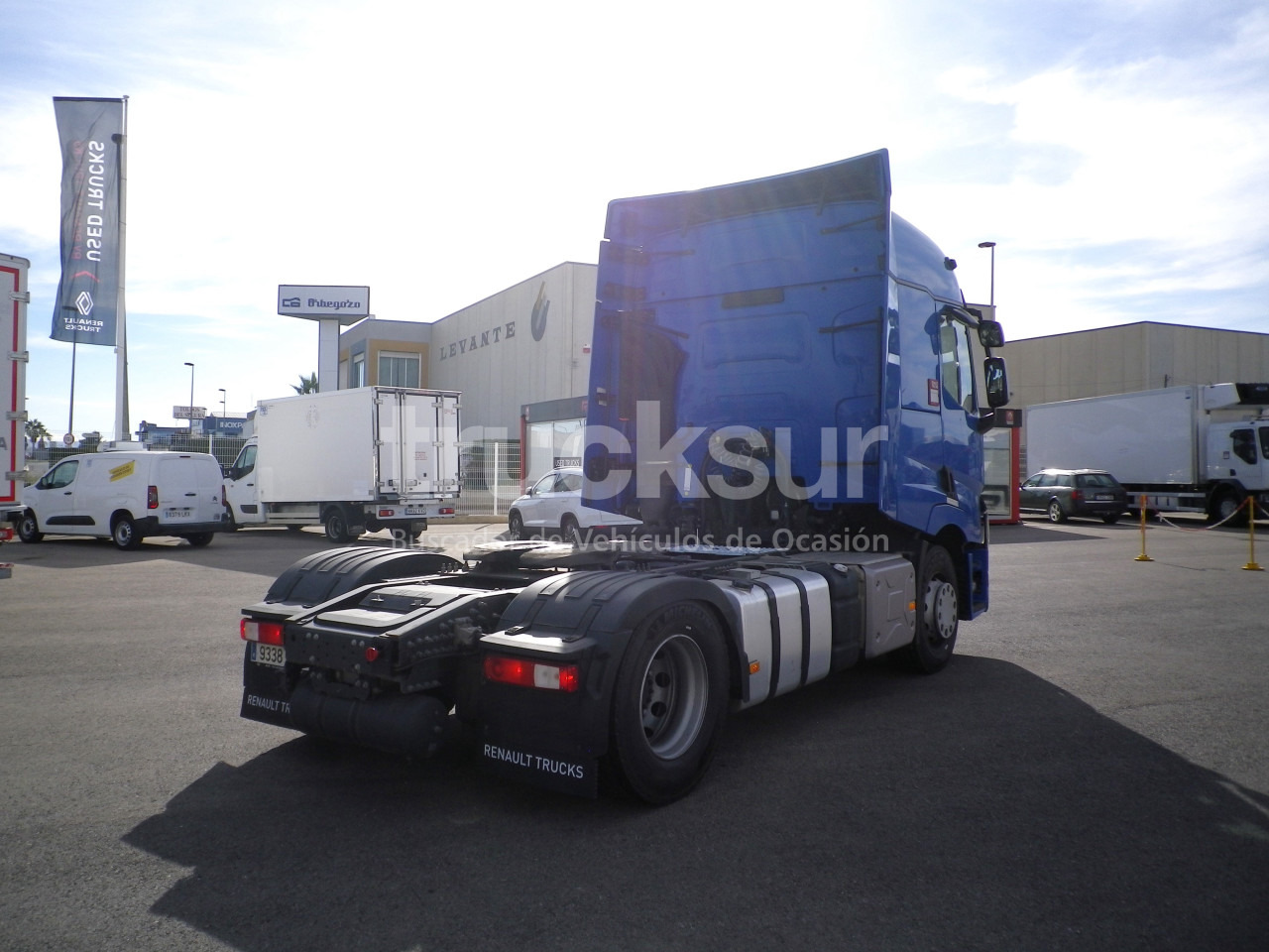 RENAULT T520 SLEEPER CAB - Tractor unit: picture 4 RENAULT T520 SLEEPER CAB - Tractor unit: picture 4