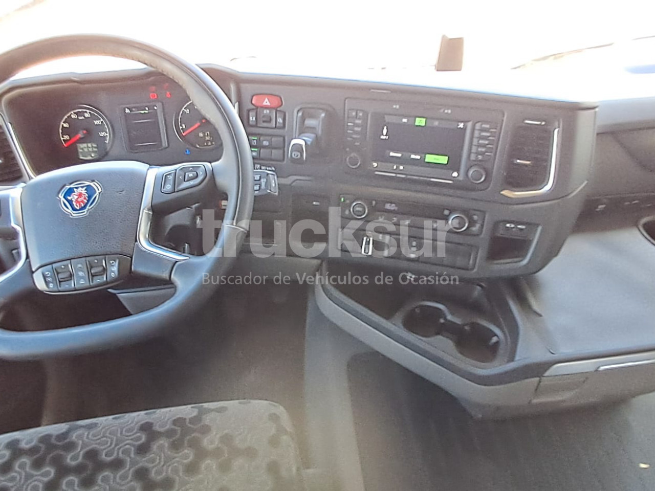 SCANIA R450 - Tractor unit: picture 4 SCANIA R450 - Tractor unit: picture 4
