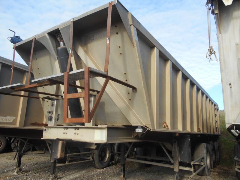 Benalu - Tipper semi-trailer: picture 1 Benalu - Tipper semi-trailer: picture 1