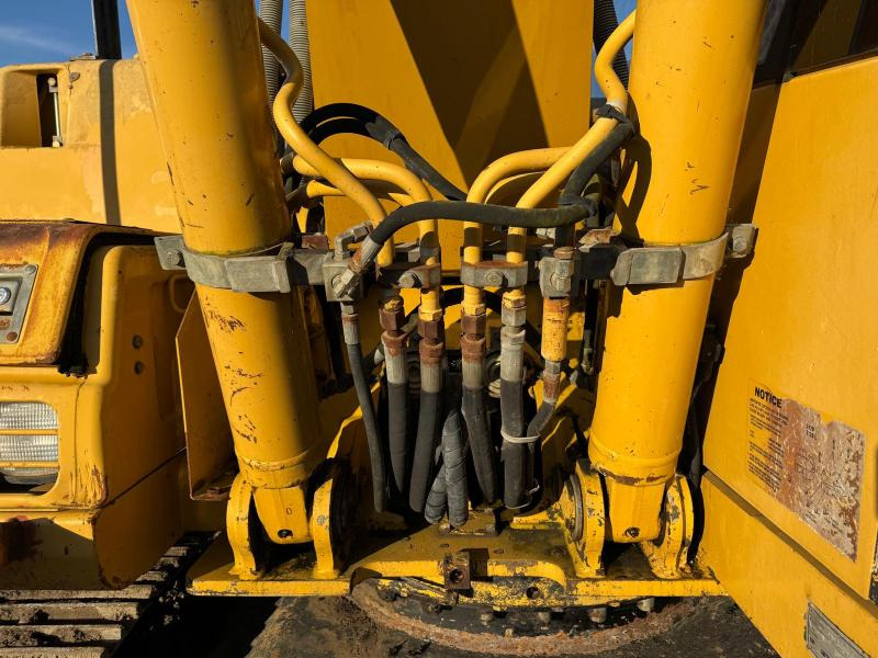 Crawler excavator Caterpillar 312BL: picture 12
