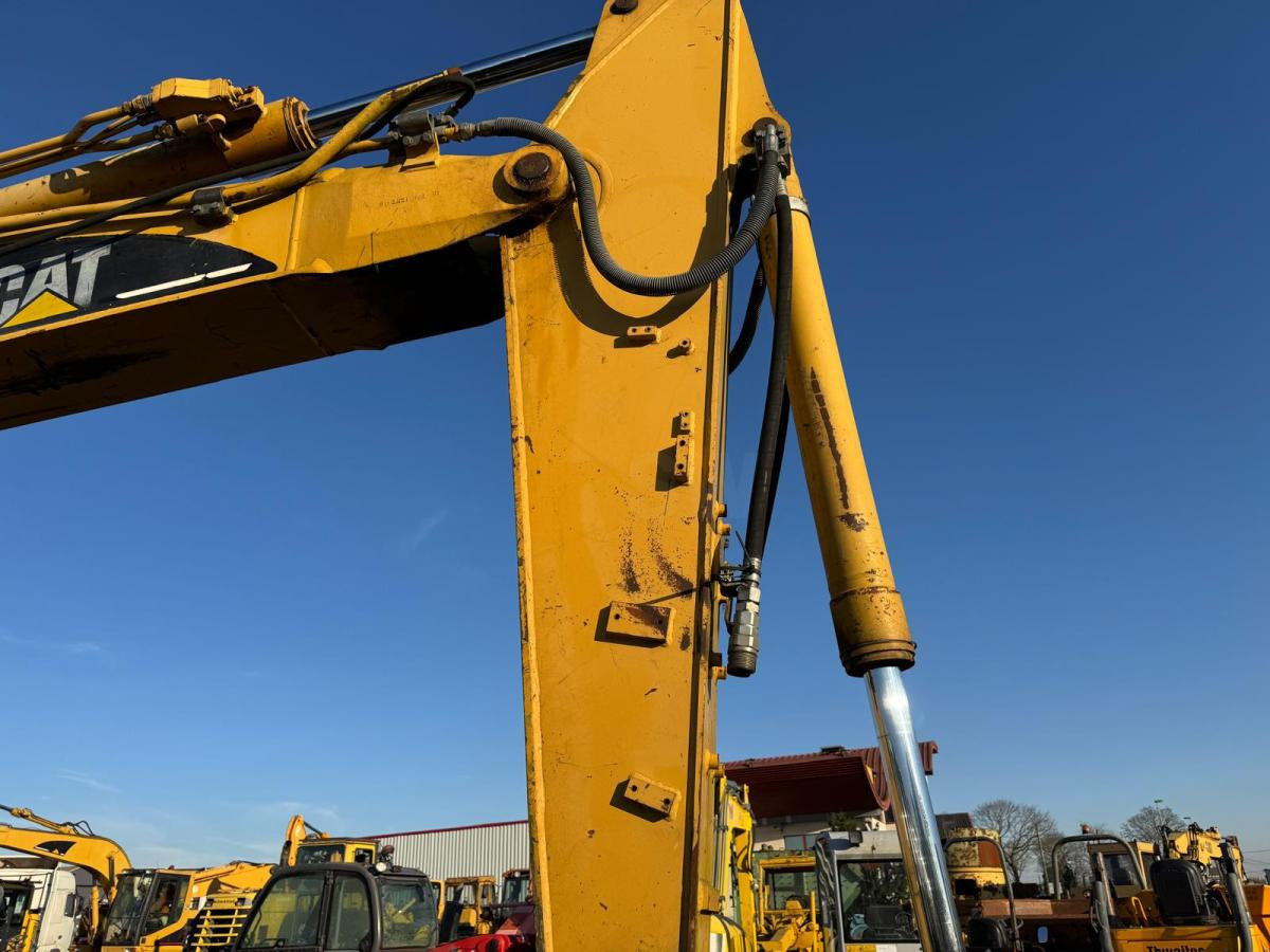 Crawler excavator Caterpillar 312BL: picture 7