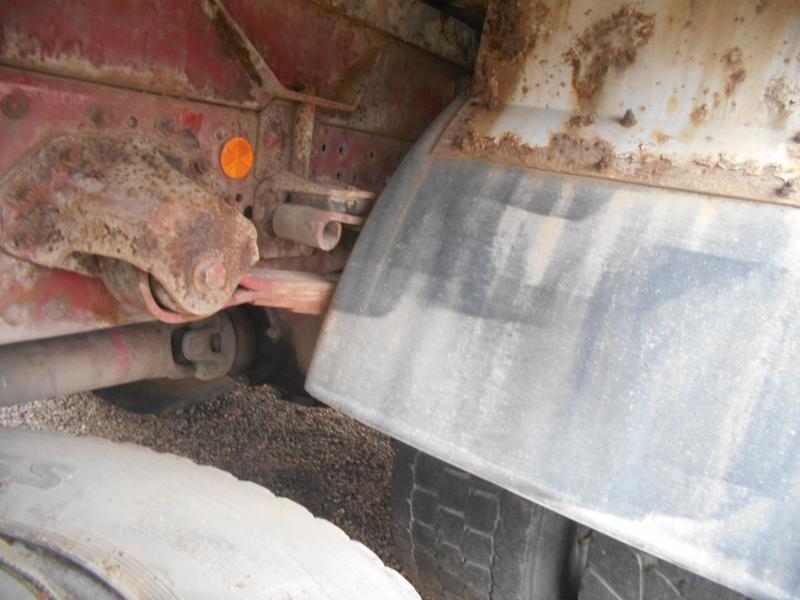 Dropside/ Flatbed truck Iveco Eurotrakker 330E34: picture 10 Dropside/ Flatbed truck Iveco Eurotrakker 330E34: picture 10