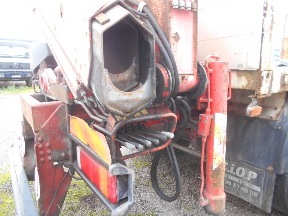 Dropside/ Flatbed truck Iveco Eurotrakker 330E34: picture 8 Dropside/ Flatbed truck Iveco Eurotrakker 330E34: picture 8