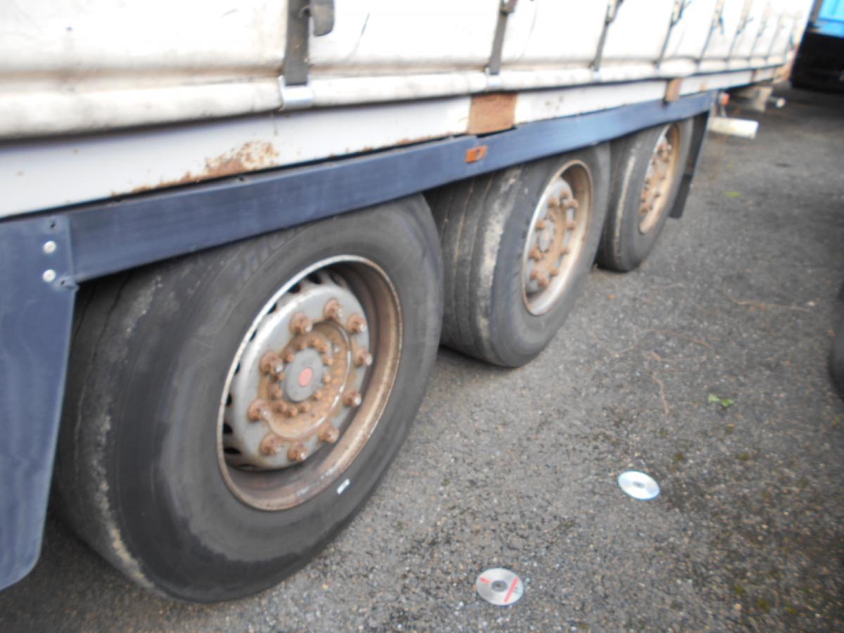 Krone - Curtainsider semi-trailer: picture 5 Krone - Curtainsider semi-trailer: picture 5