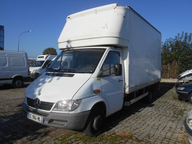 Mercedes 411 - Box van: picture 1 Mercedes 411 - Box van: picture 1