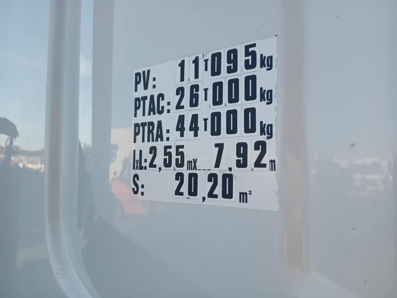 Renault Gamme C 380 - Hook lift truck: picture 5 Renault Gamme C 380 - Hook lift truck: picture 5