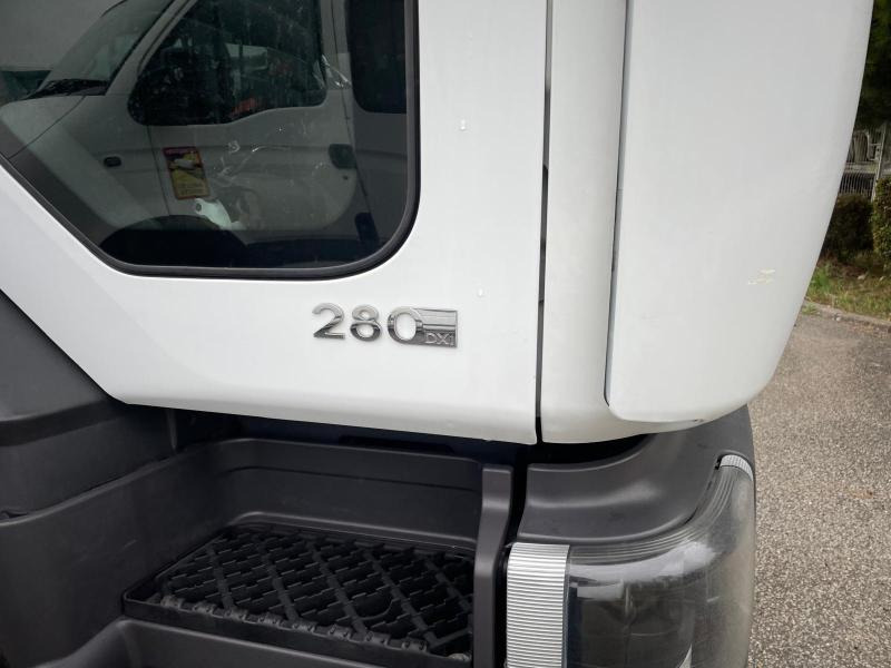 Renault Premium 280.19 DXI - Garbage truck: picture 2 Renault Premium 280.19 DXI - Garbage truck: picture 2