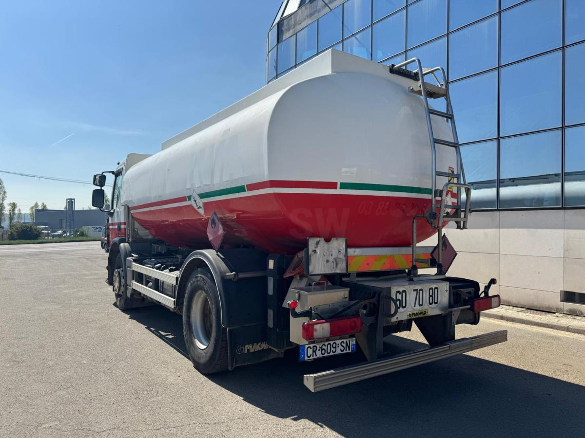 Tank truck for transportation of fuel Renault Premium: picture 15 Tank truck for transportation of fuel Renault Premium: picture 15