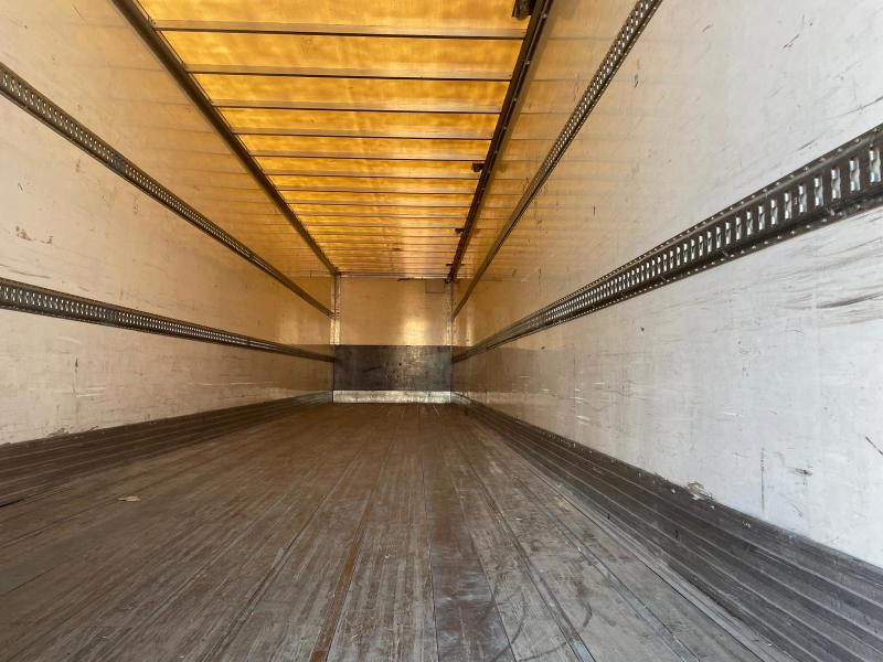 Samro  - Closed box semi-trailer: picture 5 Samro  - Closed box semi-trailer: picture 5