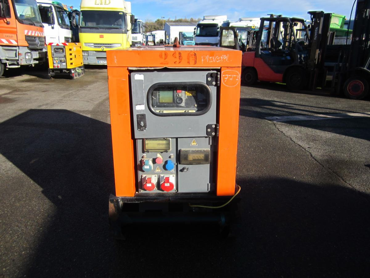 Sdmo R22 - Generator set: picture 2 Sdmo R22 - Generator set: picture 2