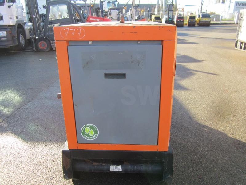Sdmo R22 - Generator set: picture 4 Sdmo R22 - Generator set: picture 4