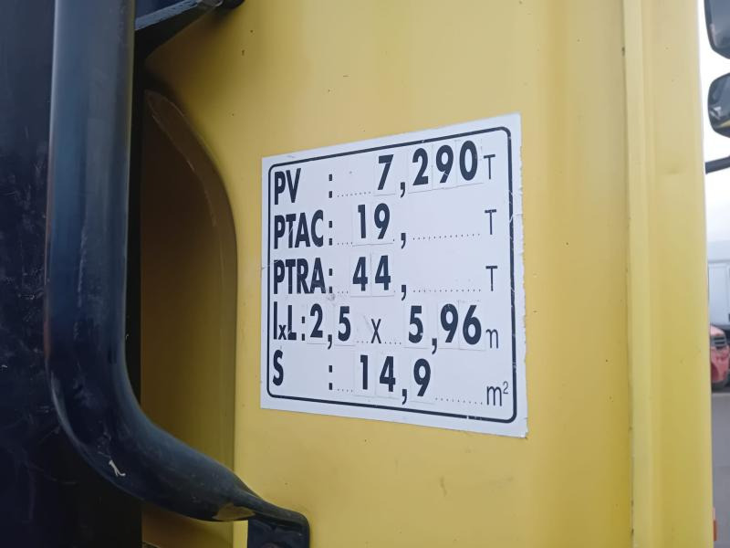 DAF XF105 460 - Tractor unit: picture 3 DAF XF105 460 - Tractor unit: picture 3
