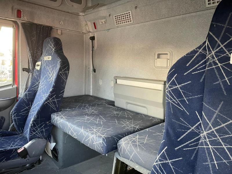 Tractor unit Iveco Stralis 560: picture 7