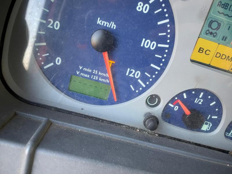 Tractor unit Iveco Stralis 560: picture 10