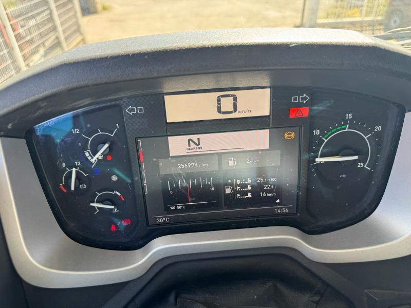 Renault Gamme C 460 - Tractor unit: picture 3 Renault Gamme C 460 - Tractor unit: picture 3