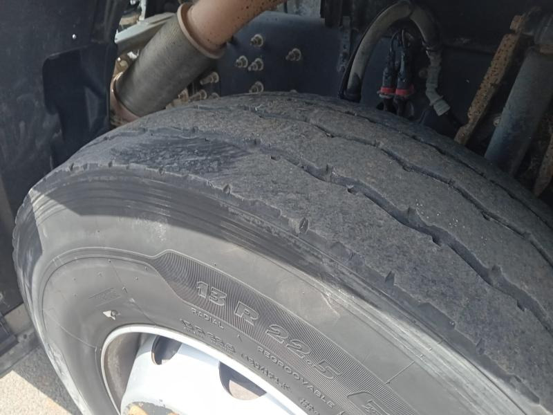 Tractor unit Renault Gamme C: picture 7