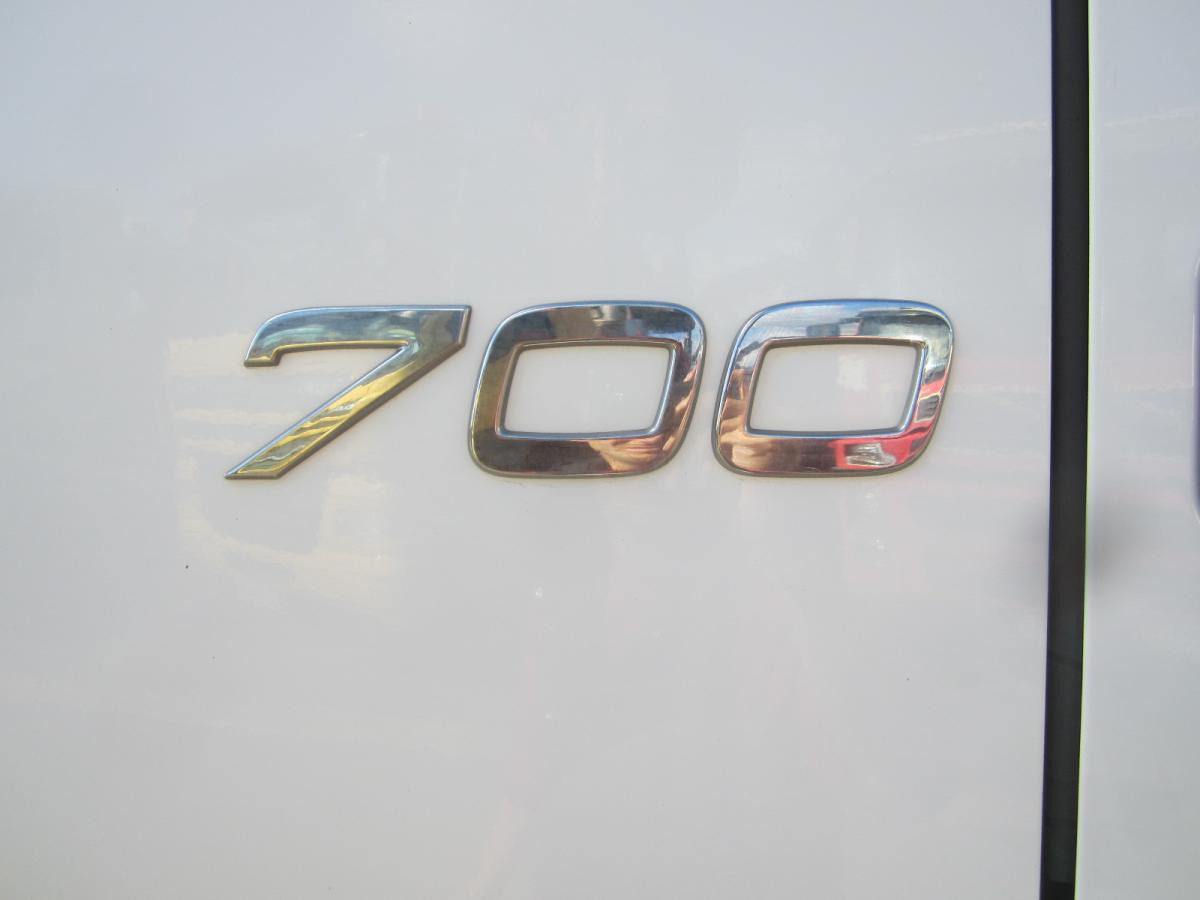 Volvo FH16 700 - Tractor unit: picture 4 Volvo FH16 700 - Tractor unit: picture 4
