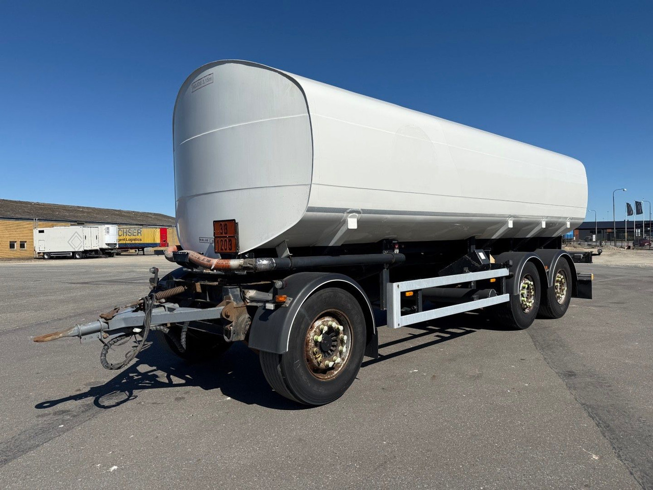 Eurotank 3 axle ET-26-4 ADR 25.500 L 4 Room - Tank trailer: picture 1 Eurotank 3 axle ET-26-4 ADR 25.500 L 4 Room - Tank trailer: picture 1