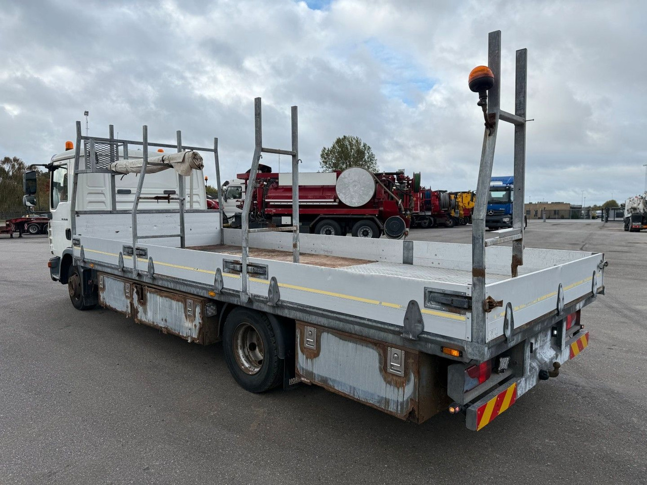 MAN TGL 10.180 4x2 Flatbed 6,80 m. Euro 3 - Dropside/ Flatbed truck: picture 4 MAN TGL 10.180 4x2 Flatbed 6,80 m. Euro 3 - Dropside/ Flatbed truck: picture 4