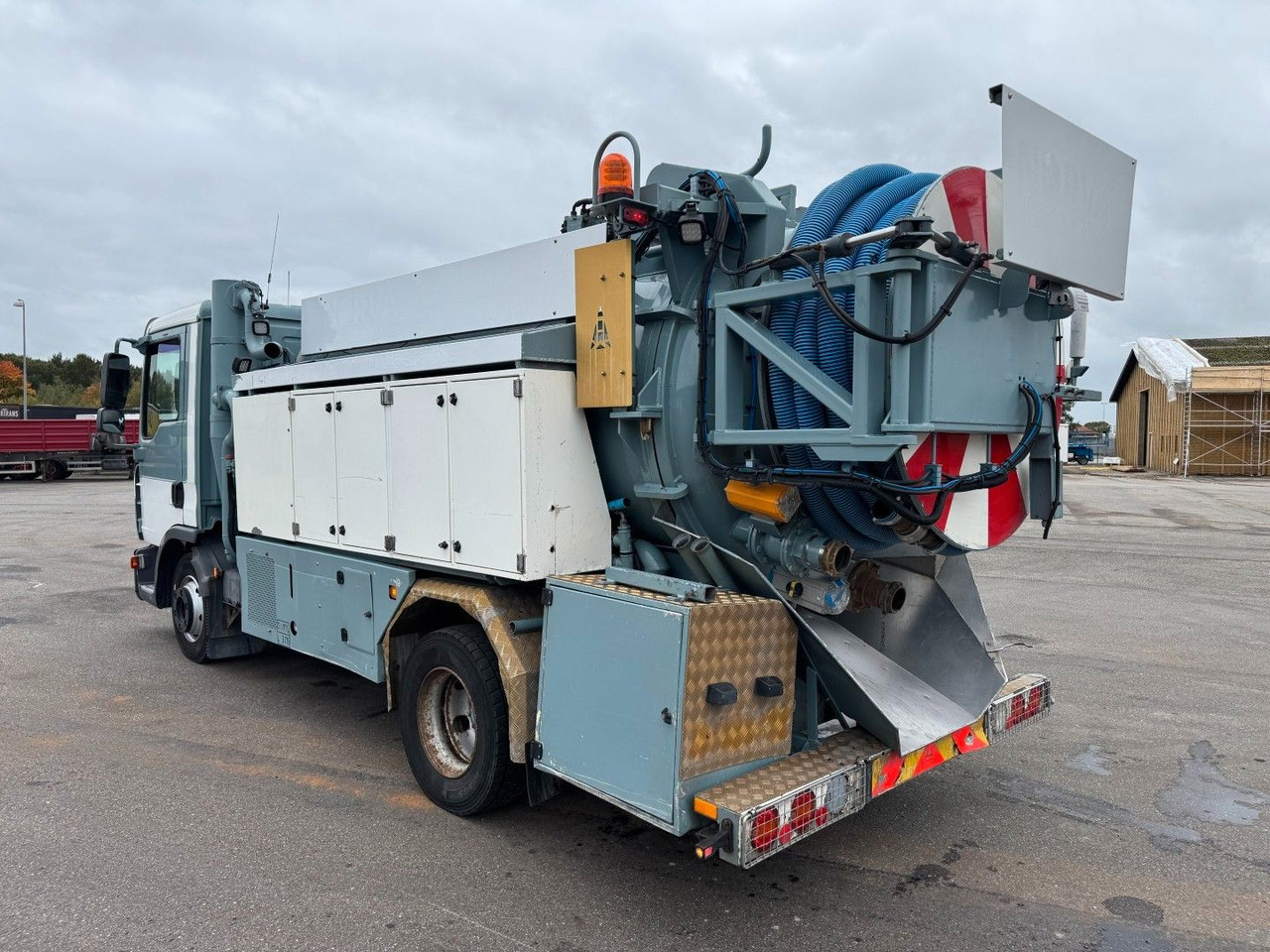 MAN TGL 12.240 4x2 Hvidtved Larsen SLP 5.5 - Vacuum truck: picture 4 MAN TGL 12.240 4x2 Hvidtved Larsen SLP 5.5 - Vacuum truck: picture 4