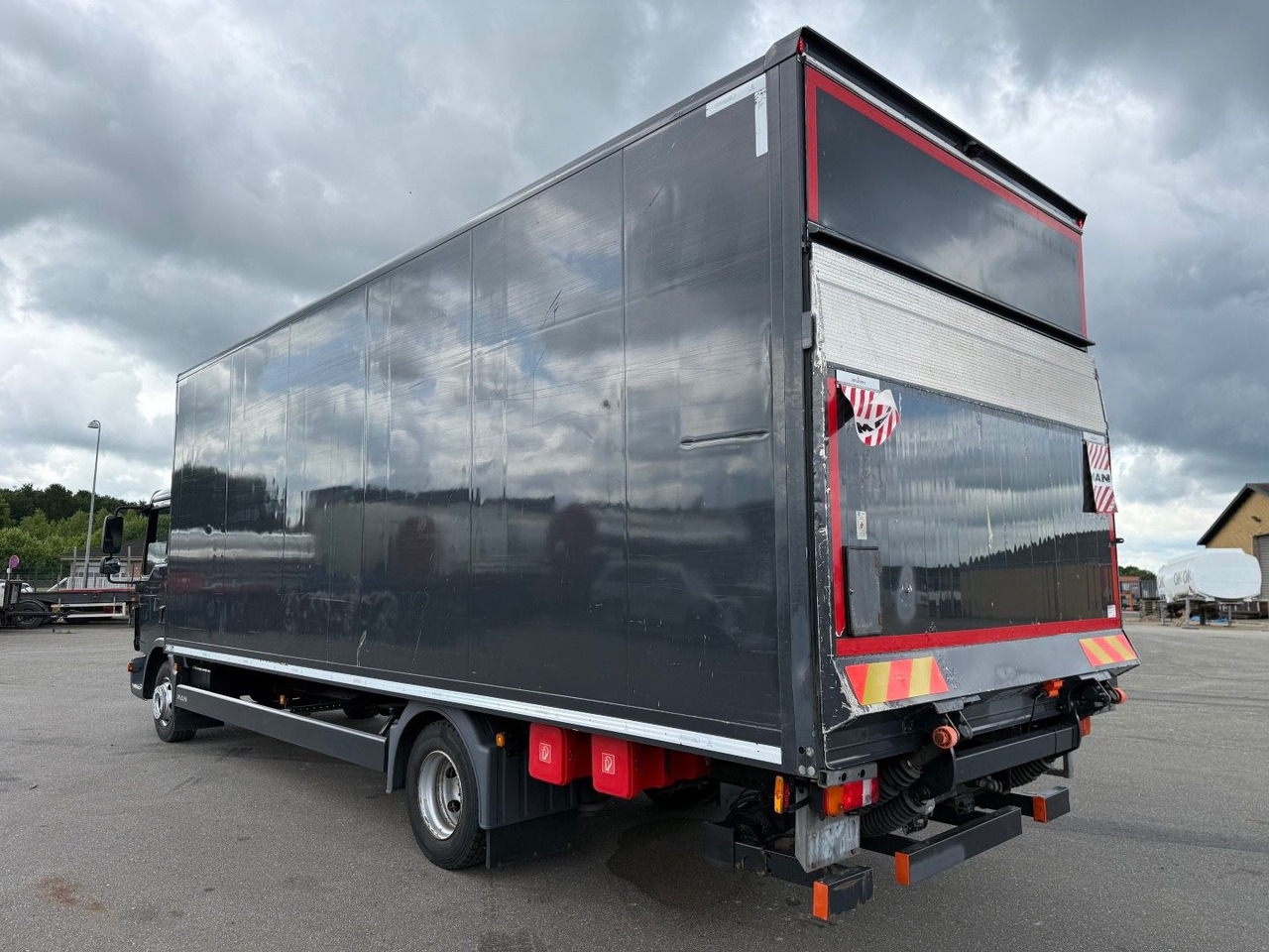 MAN TGL 12.250 Euro 6 Closed box / Koffer 7.20 m. - Box truck: picture 4 MAN TGL 12.250 Euro 6 Closed box / Koffer 7.20 m. - Box truck: picture 4