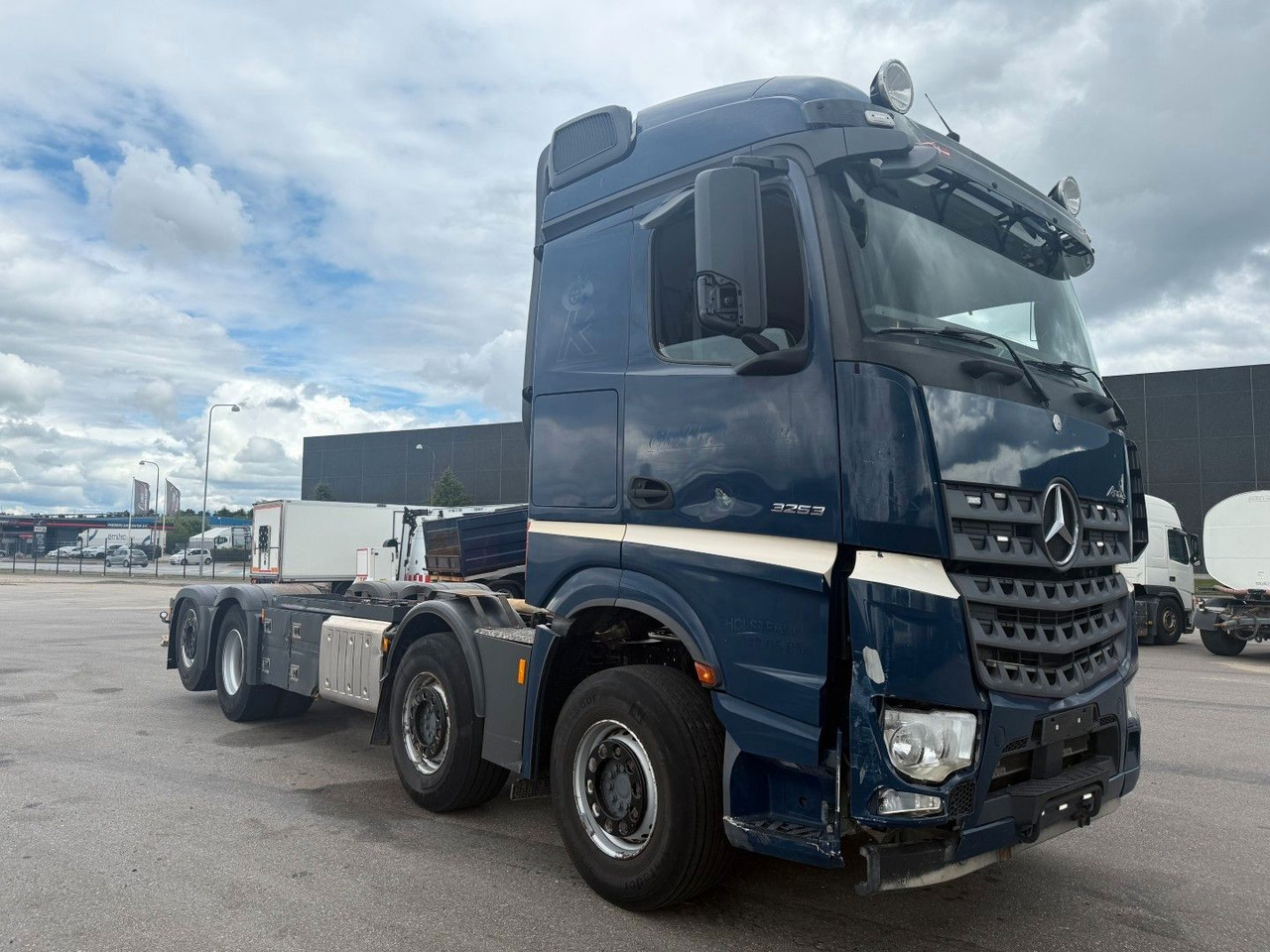 Mercedes-Benz Arocs 3253 8x26 Euro 6 Chassis / Fahrgestell - Cab chassis truck: picture 2 Mercedes-Benz Arocs 3253 8x26 Euro 6 Chassis / Fahrgestell - Cab chassis truck: picture 2